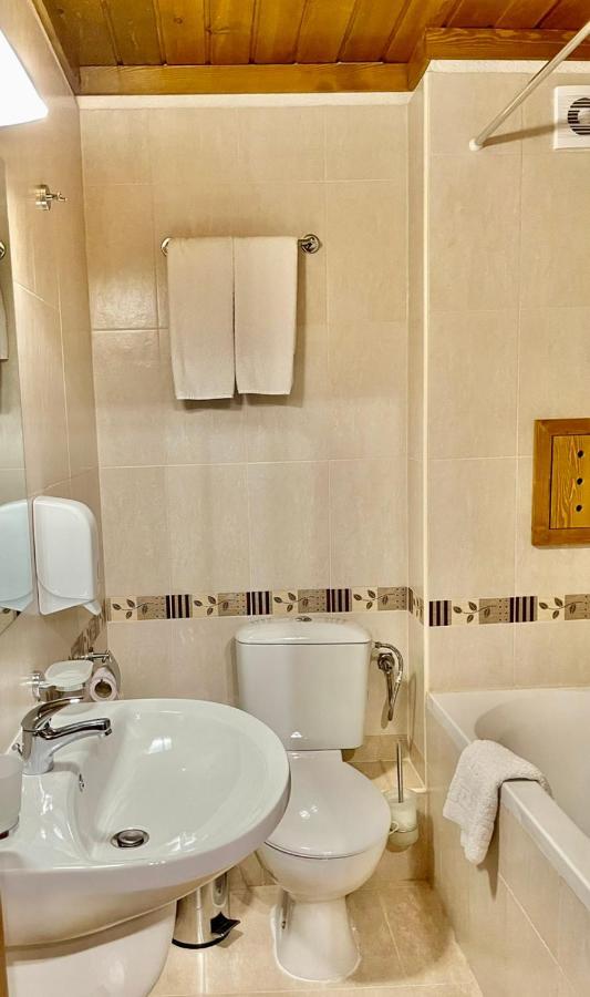 Pirin Golf Private Apartments & Studios رازلوغ المظهر الخارجي الصورة