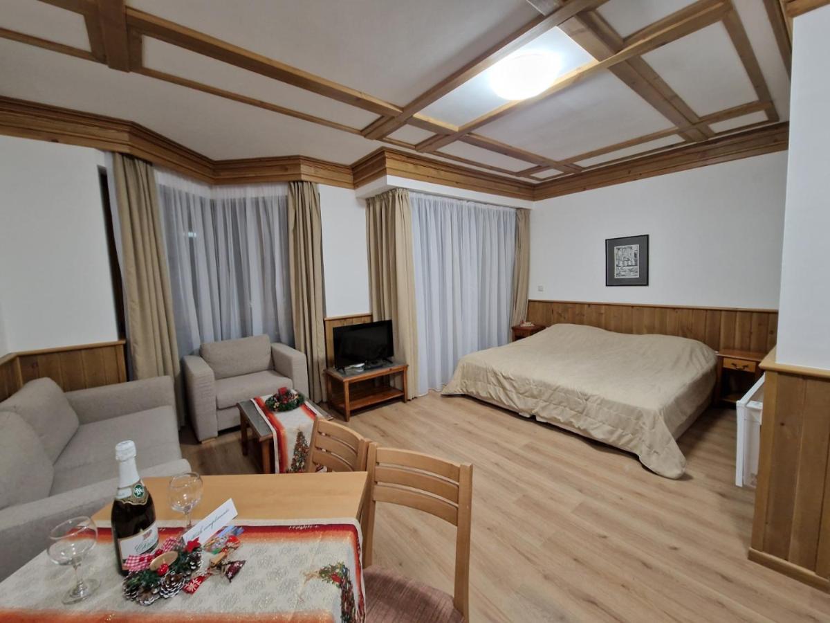 Pirin Golf Private Apartments & Studios رازلوغ المظهر الخارجي الصورة